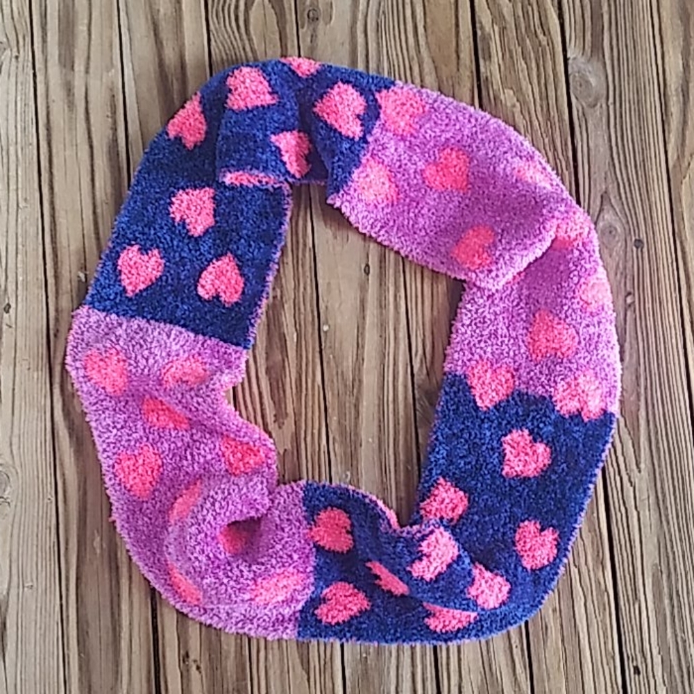 🌹Justice Fuzzy Winter Scarf